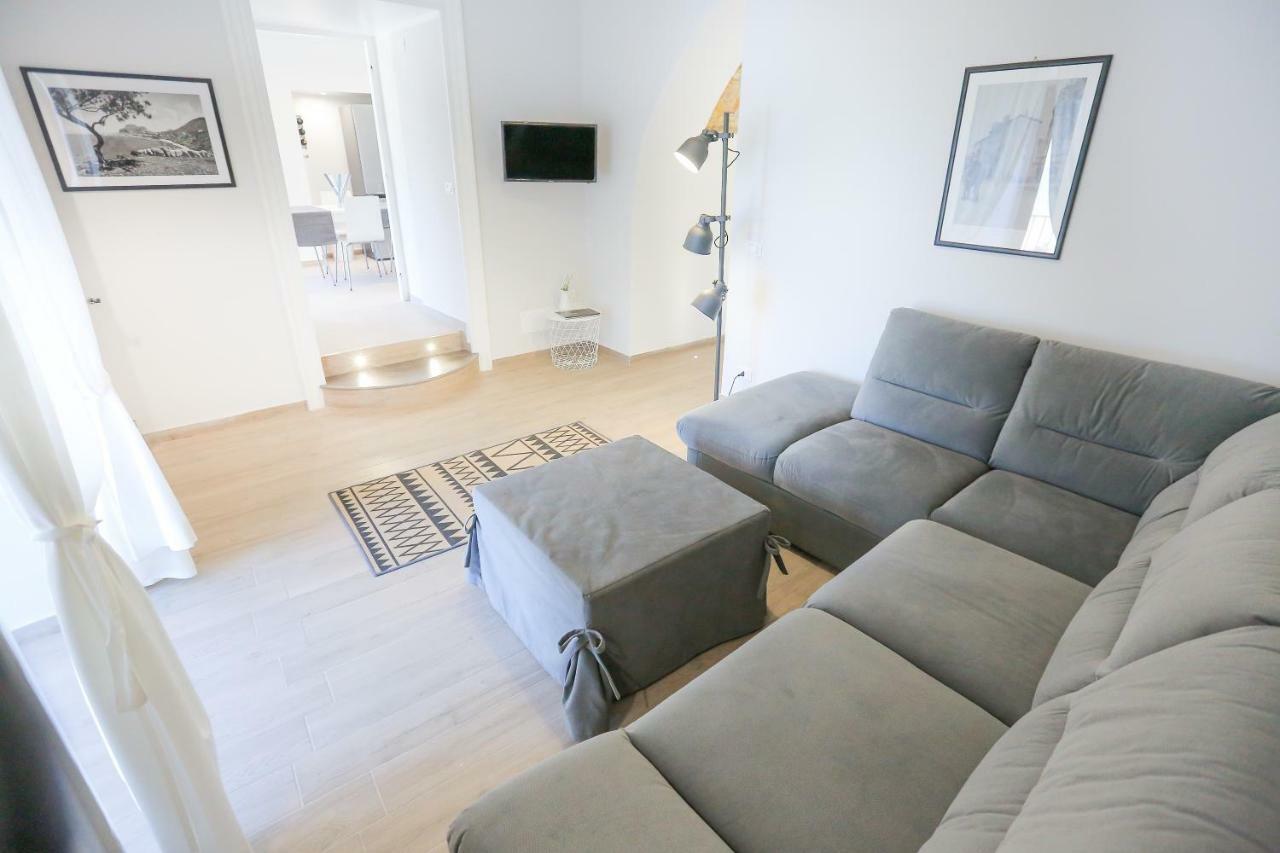 チェファルCasa Sul Mareアパートメント エクステリア 写真